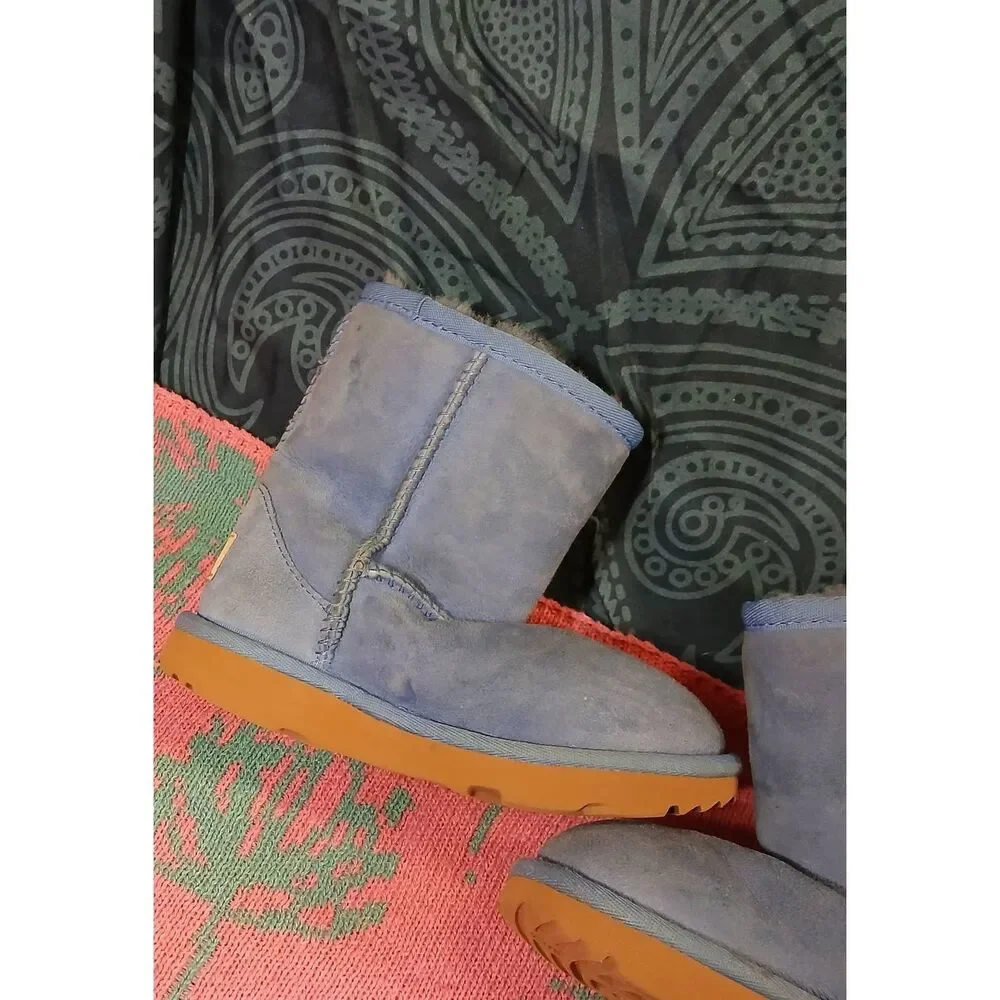Uggs kids girls size 10 years old boots blue
